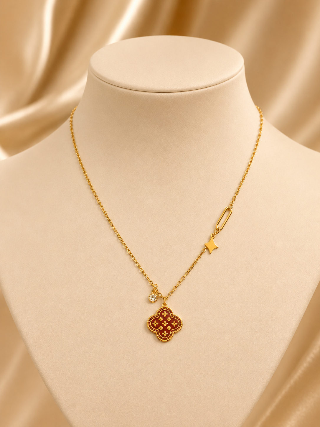 Amara Clover Necklace